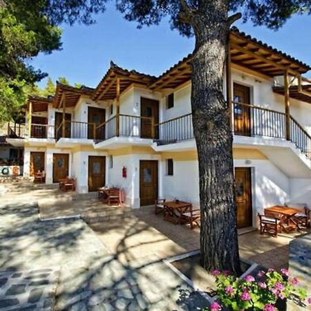 The Pine Trees Aparthotel Agnontas Exterior photo