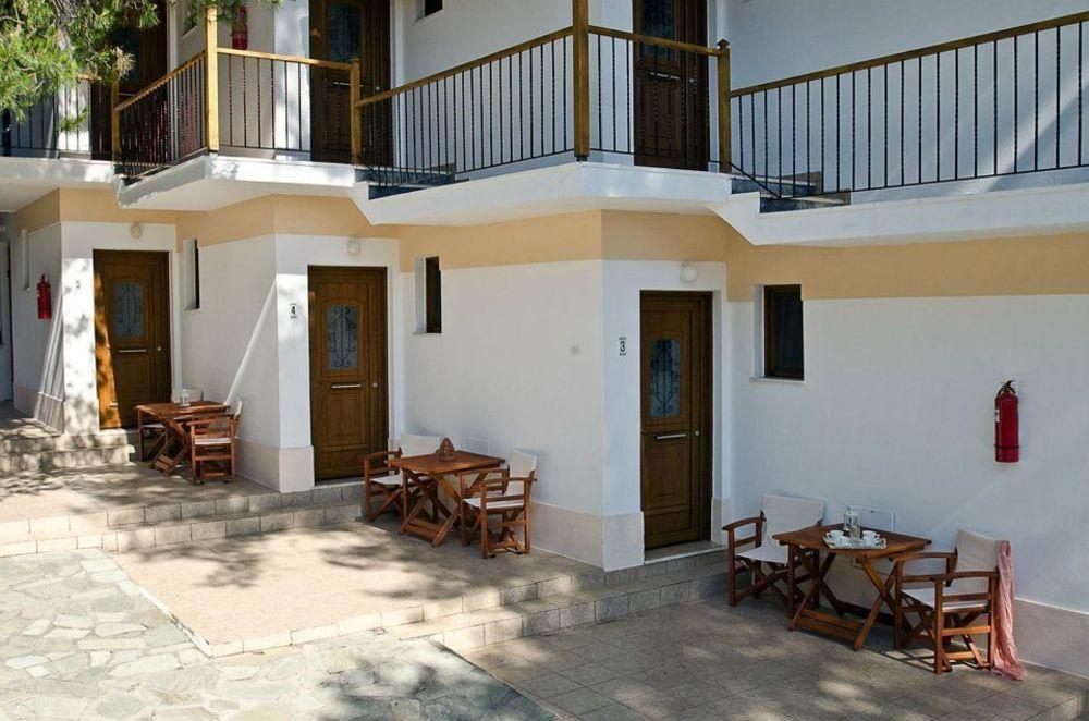 The Pine Trees Aparthotel Agnontas Exterior photo